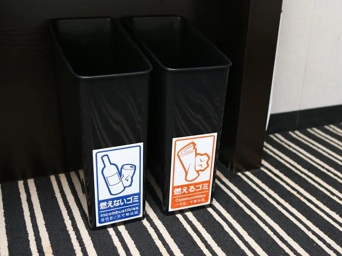 Apa Hotel Nambaminami Daikokucho Ekimae Osaka 3*,