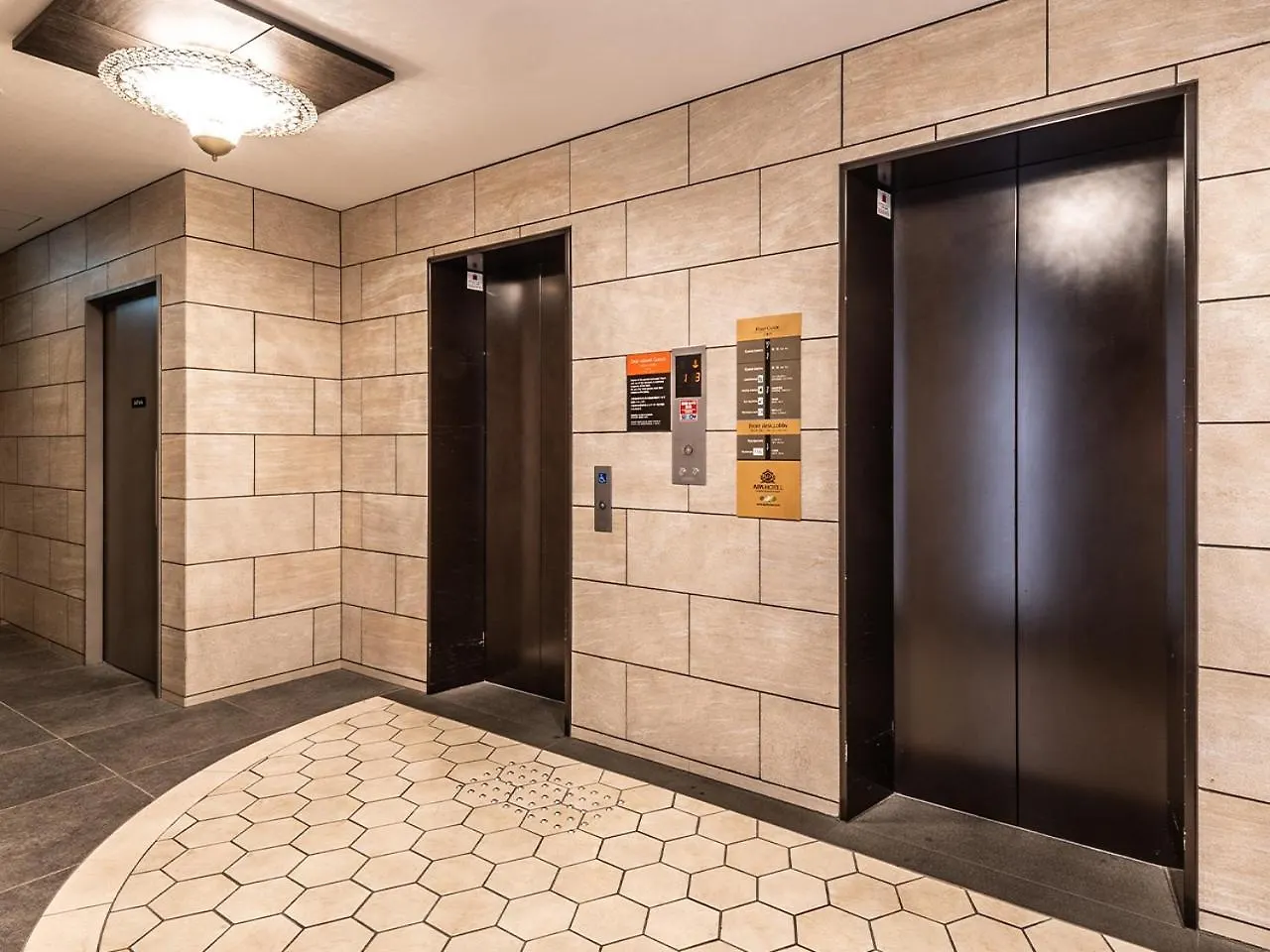 Apa Hotel Nambaminami Daikokucho Ekimae Osaka
