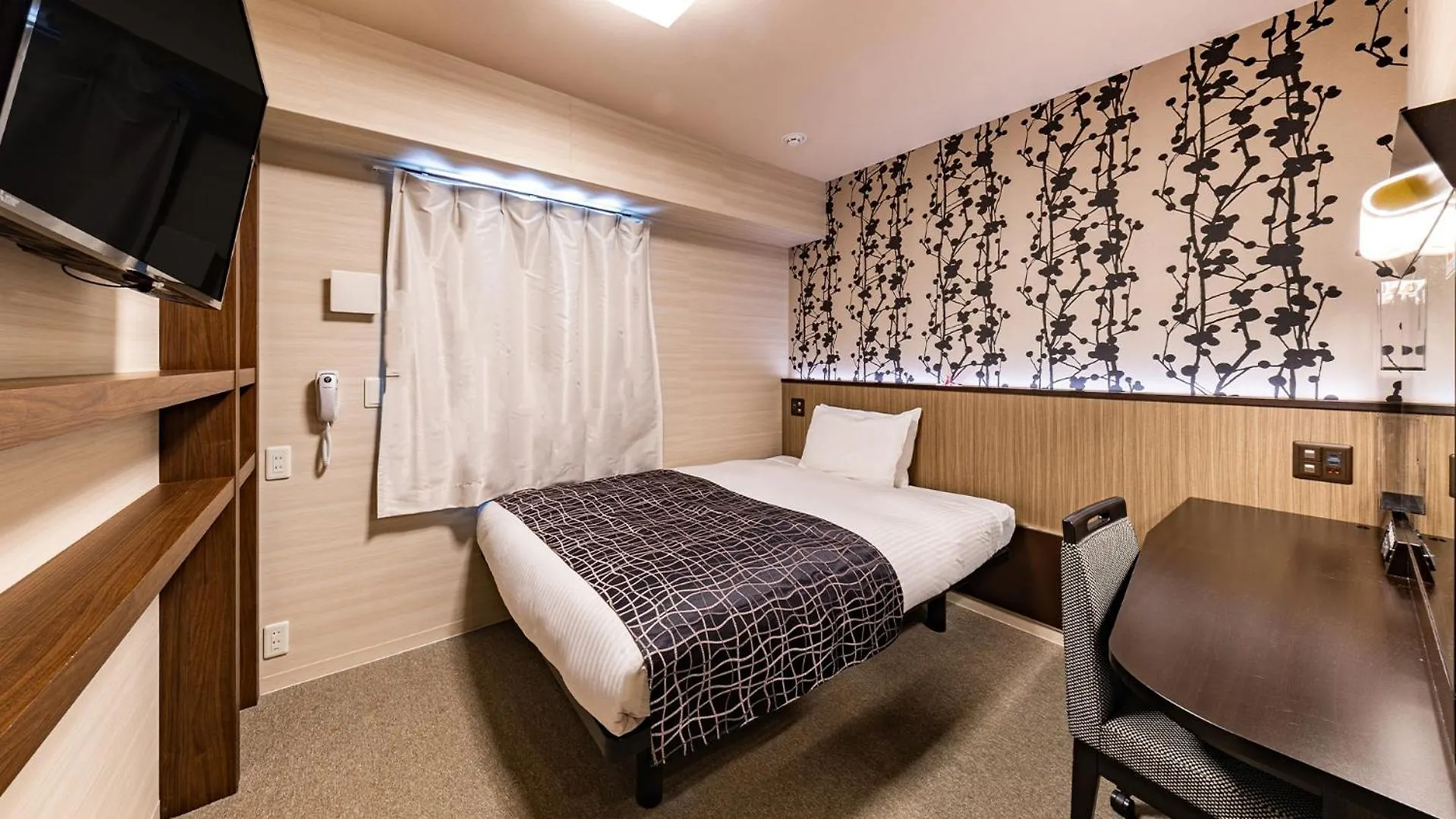***  Apa Hotel Nambaminami Daikokucho Ekimae Osaka Japan
